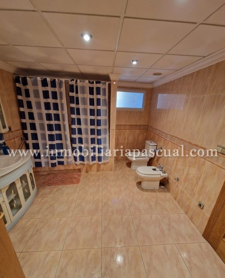 3 bedroom Townhouse for sale in Cocentaina with garage - € 120,000 (Ref: 9300337)