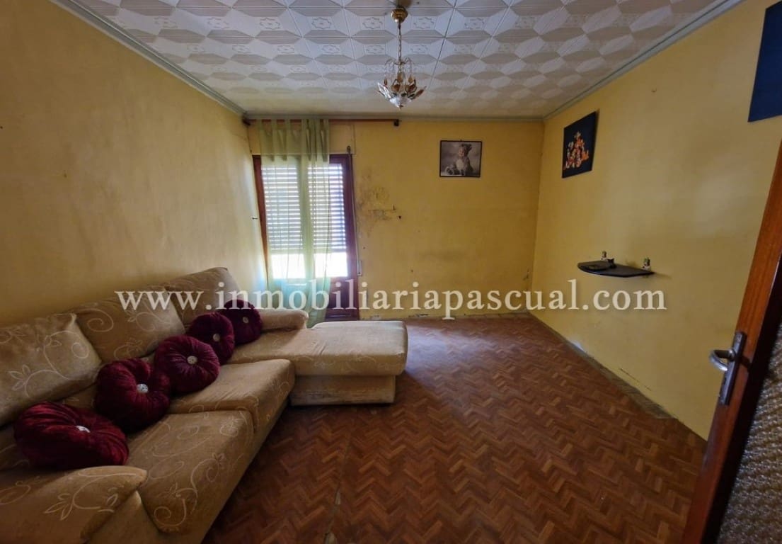 3 bedroom Townhouse for sale in Cocentaina with garage - € 120,000 (Ref: 9300337)