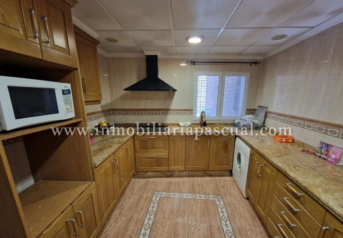 3 bedroom Townhouse for sale in Cocentaina with garage - € 120,000 (Ref: 9300337)