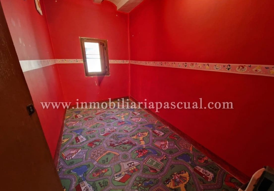 3 bedroom Townhouse for sale in Cocentaina with garage - € 120,000 (Ref: 9300337)