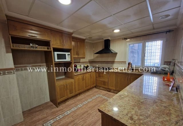 3 bedroom Townhouse for sale in Cocentaina with garage - € 120,000 (Ref: 9300337)