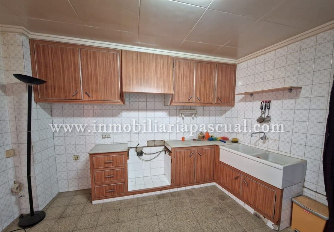 3 bedroom Townhouse for sale in Cocentaina with garage - € 120,000 (Ref: 9300337)