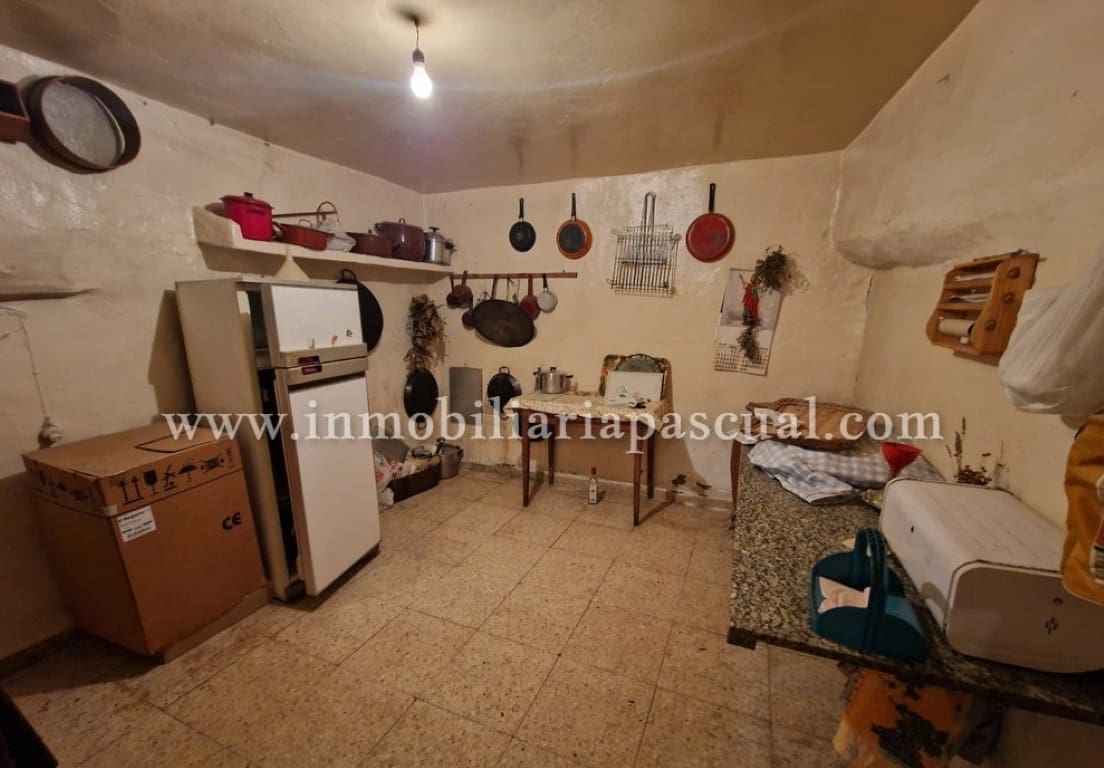 6 soverom Villa til salgs i Cocentaina - € 75 000 (Ref: 9301488)