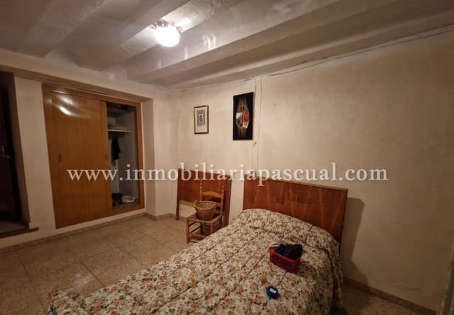 6 slaapkamer Villa te koop in Cocentaina - € 75.000 (Ref: 9301488)