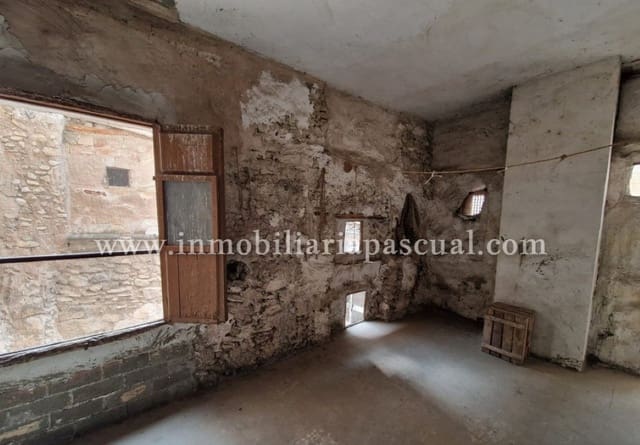 6 slaapkamer Villa te koop in Cocentaina - € 75.000 (Ref: 9301488)