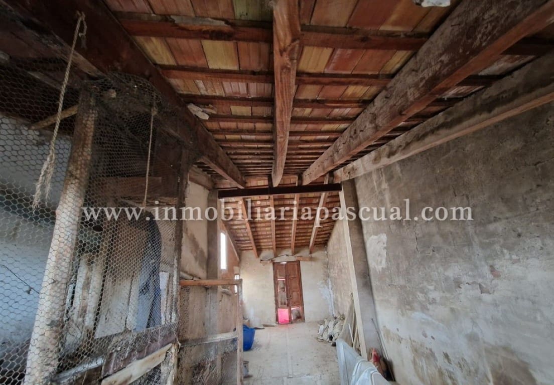 6 soverom Villa til salgs i Cocentaina - € 75 000 (Ref: 9301488)