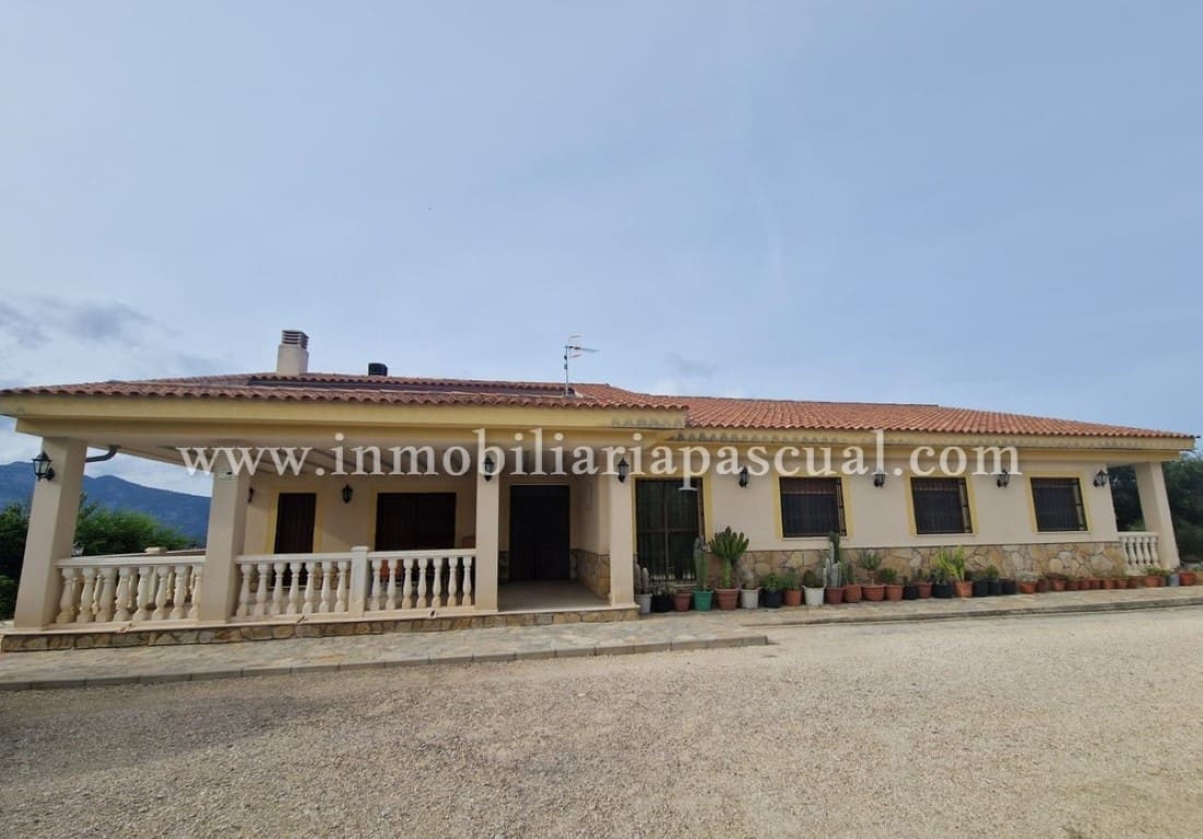 4 soverom Villa til salgs i Cocentaina med svømmebasseng garasje - € 400 000 (Ref: 9322380)