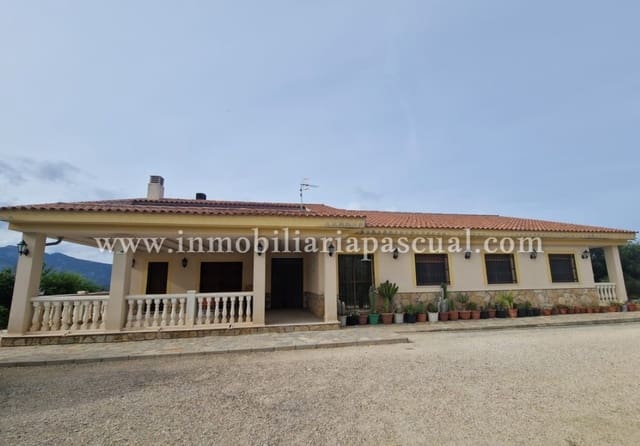 4 slaapkamer Villa te koop in Cocentaina met zwembad garage - € 400.000 (Ref: 9322380)