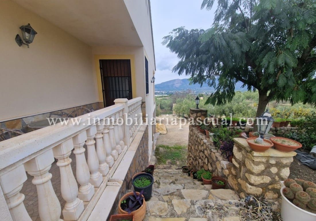 4 soverom Villa til salgs i Cocentaina med svømmebasseng garasje - € 400 000 (Ref: 9322380)