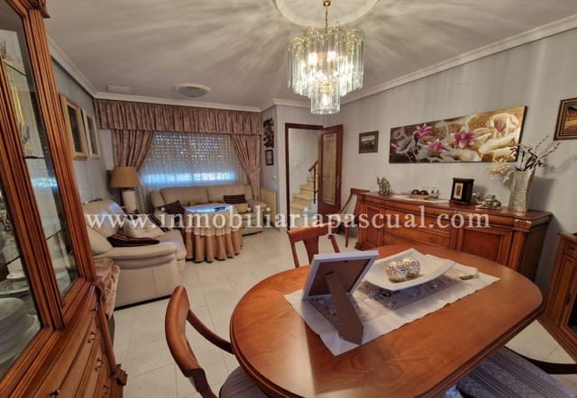 4 bedroom Townhouse for sale in Cocentaina - € 169,000 (Ref: 9322381)