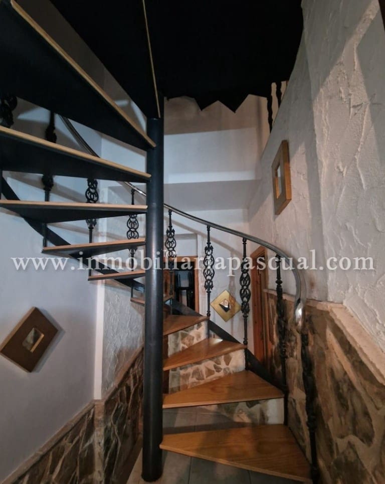 3 soverom Hus til salgs i Muro de Alcoy med garasje - € 129 000 (Ref: 9374657)