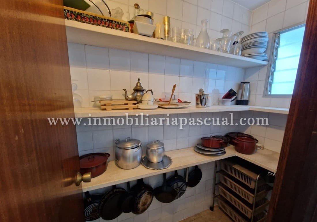 4 slaapkamer Flat te koop in Muro de Alcoy met garage - € 70.000 (Ref: 9387071)
