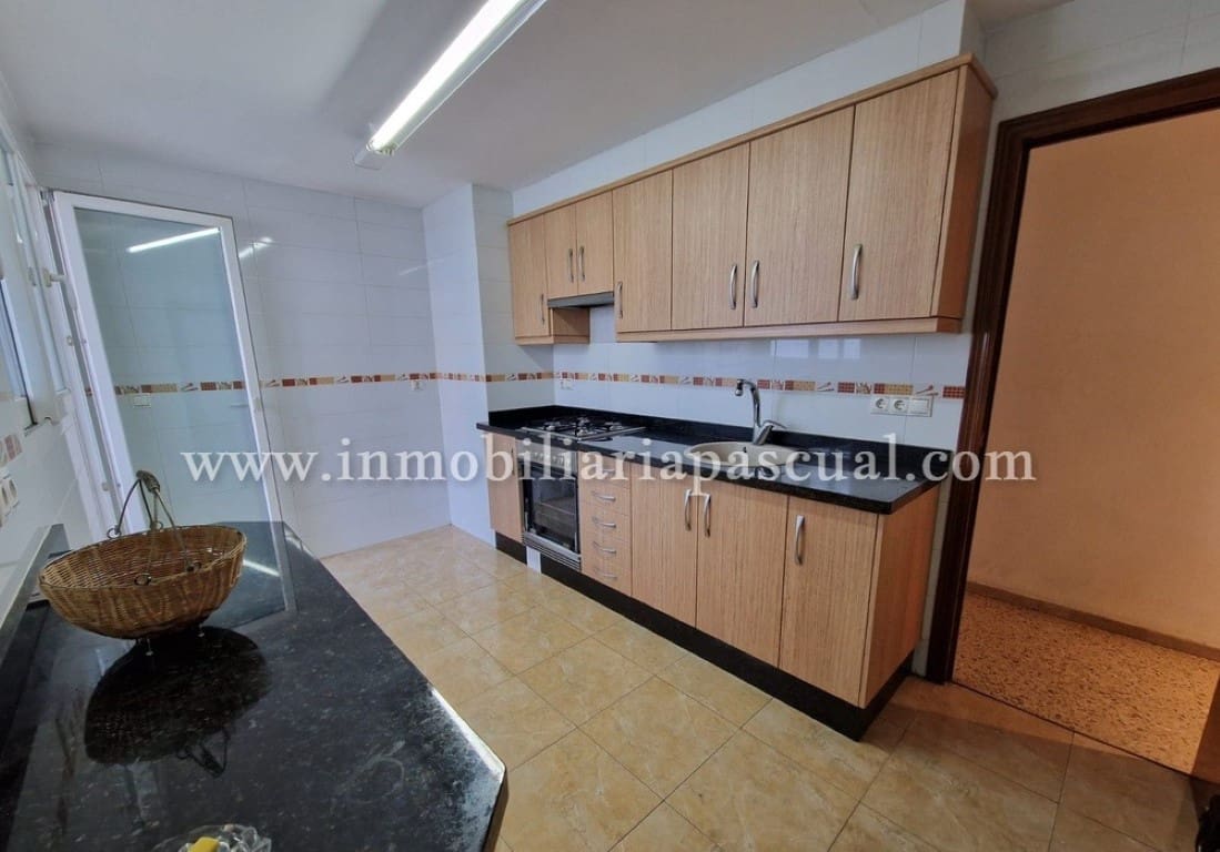4 slaapkamer Flat te koop in Muro de Alcoy met garage - € 70.000 (Ref: 9387071)