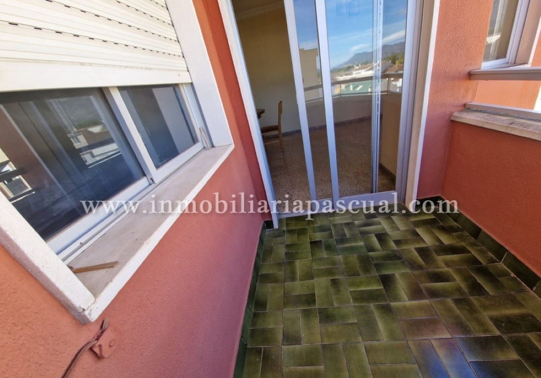4 slaapkamer Flat te koop in Muro de Alcoy met garage - € 70.000 (Ref: 9387071)