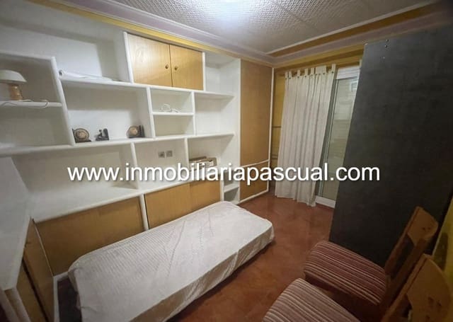 3 bedroom Flat for sale in Alcoy / Alcoi - € 105,000 (Ref: 9525956)