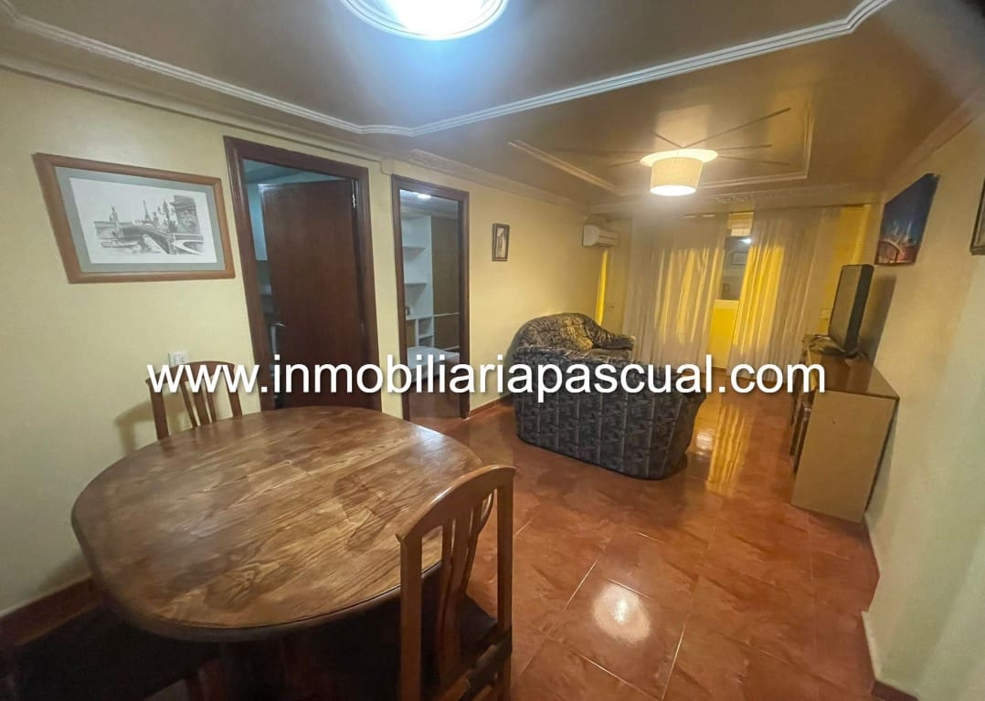 3 bedroom Flat for sale in Alcoy / Alcoi - € 105,000 (Ref: 9525956)