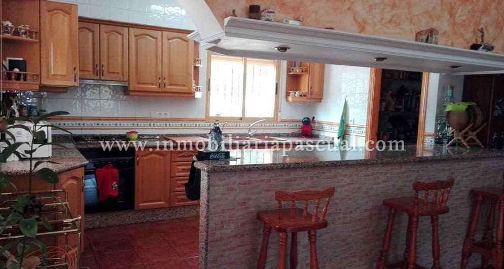 5 bedroom Villa for sale in Muro de Alcoy with pool garage - € 330,000 (Ref: 9610319)