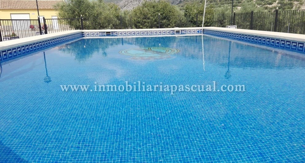 5 bedroom Villa for sale in Muro de Alcoy with pool garage - € 330,000 (Ref: 9610319)