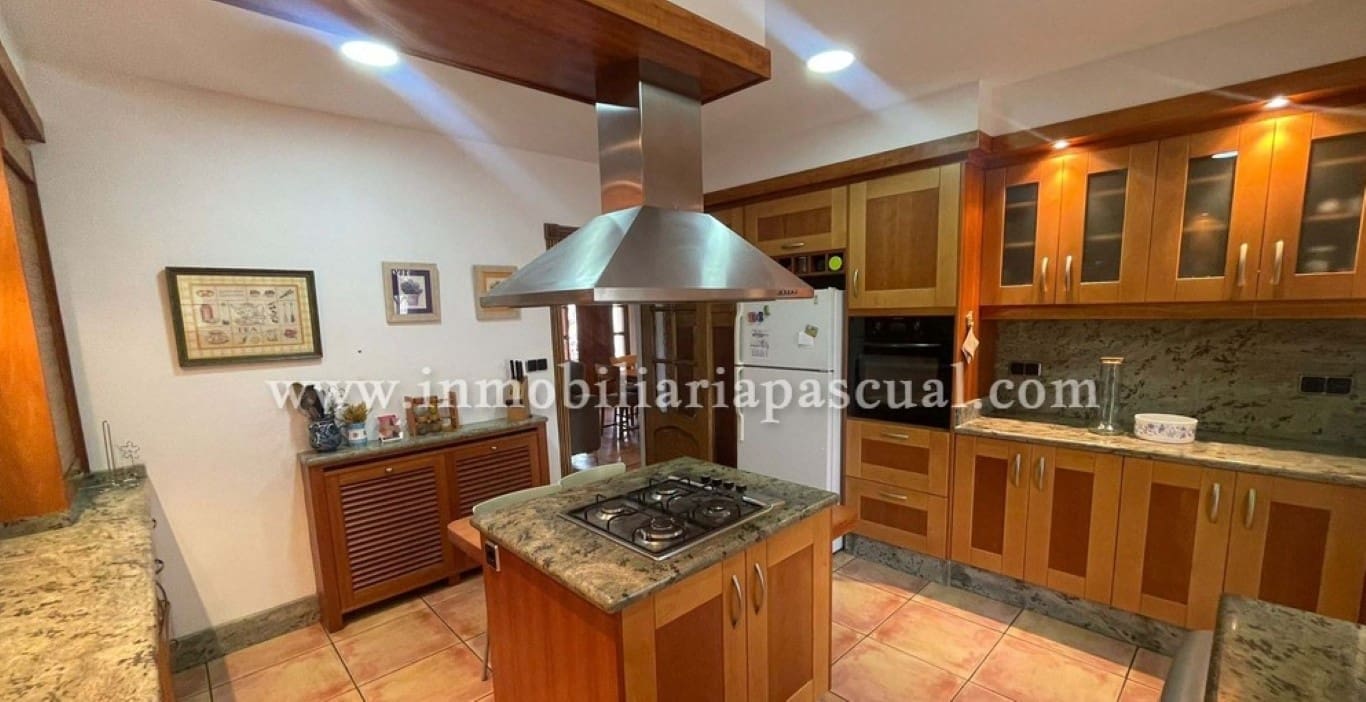 5 soveværelse Villa til salg i Alcoy / Alcoi med swimmingpool garage - € 450.000 (Ref: 9656864)