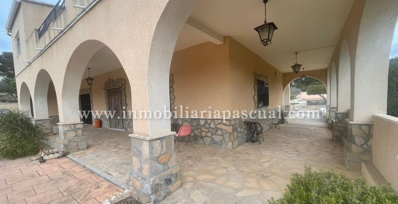 5 soveværelse Villa til salg i Alcoy / Alcoi med swimmingpool garage - € 450.000 (Ref: 9656864)