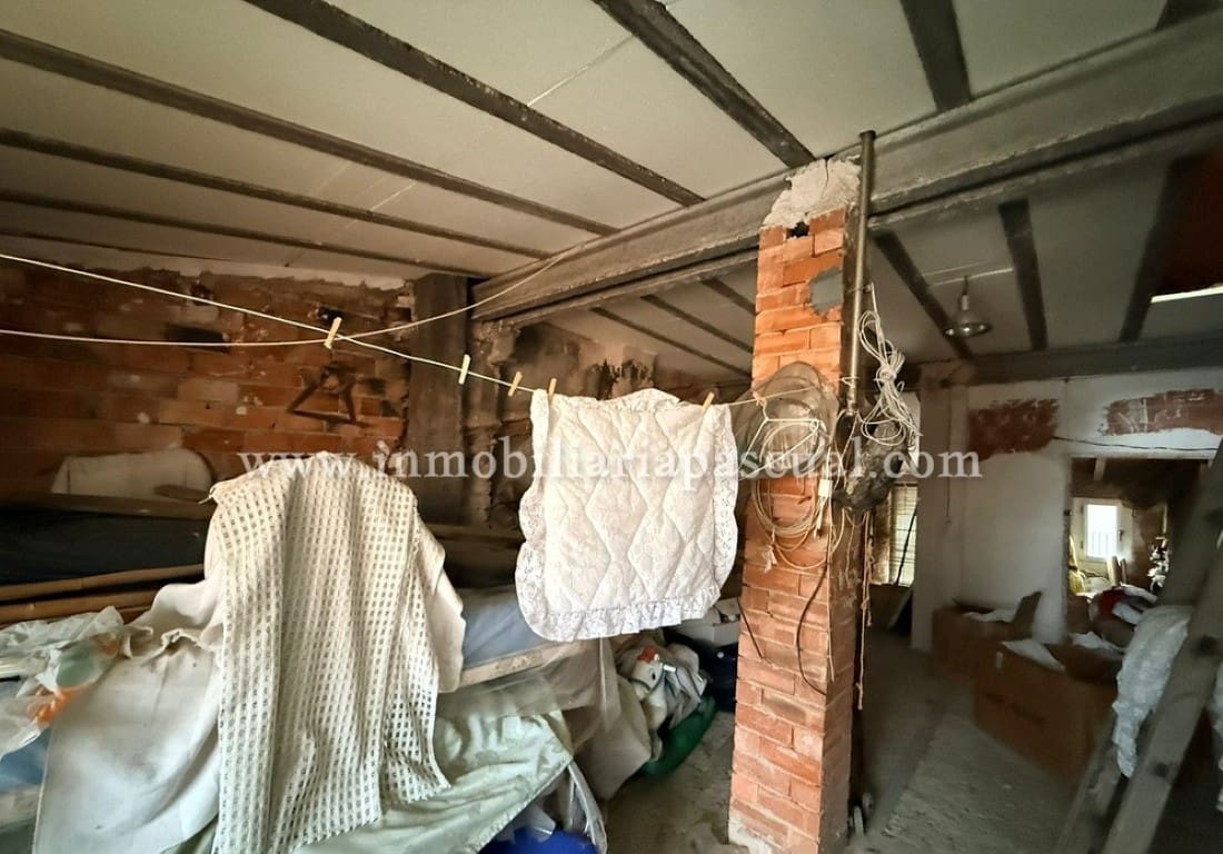 4 sovrum Hus till salu i L'Orxa / Lorcha - 90 000 € (Ref: 9669708)