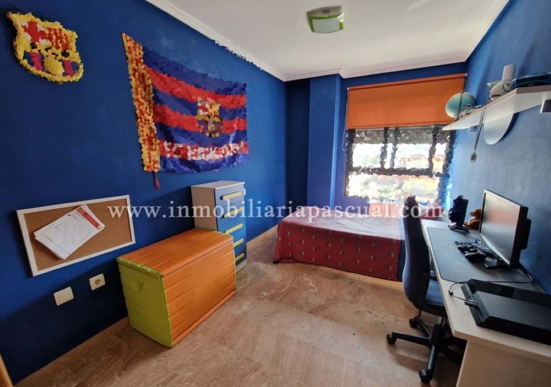 3 bedroom Apartment for sale in Alcoy / Alcoi with pool garage - € 200,000 (Ref: 9720948)