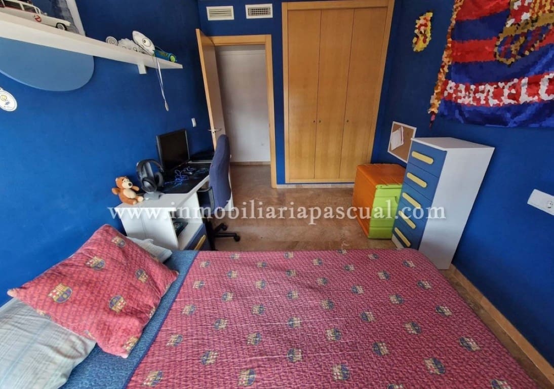 3 bedroom Apartment for sale in Alcoy / Alcoi with pool garage - € 200,000 (Ref: 9720948)
