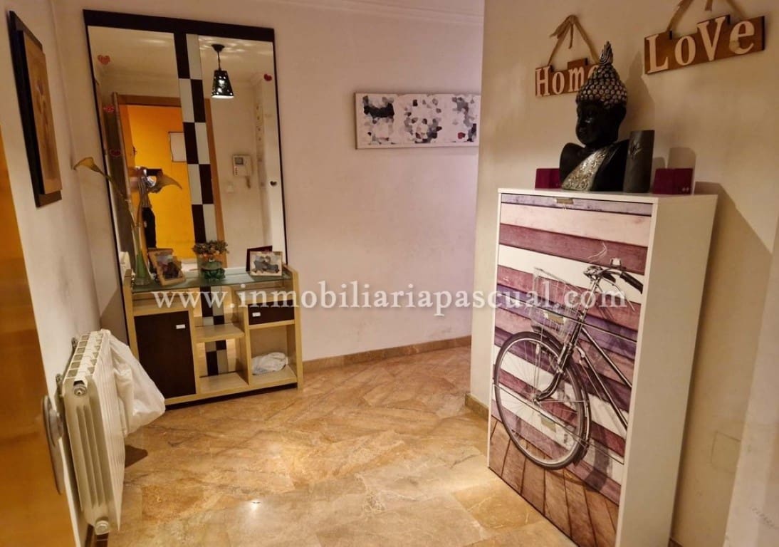 3 bedroom Apartment for sale in Alcoy / Alcoi with pool garage - € 200,000 (Ref: 9720948)