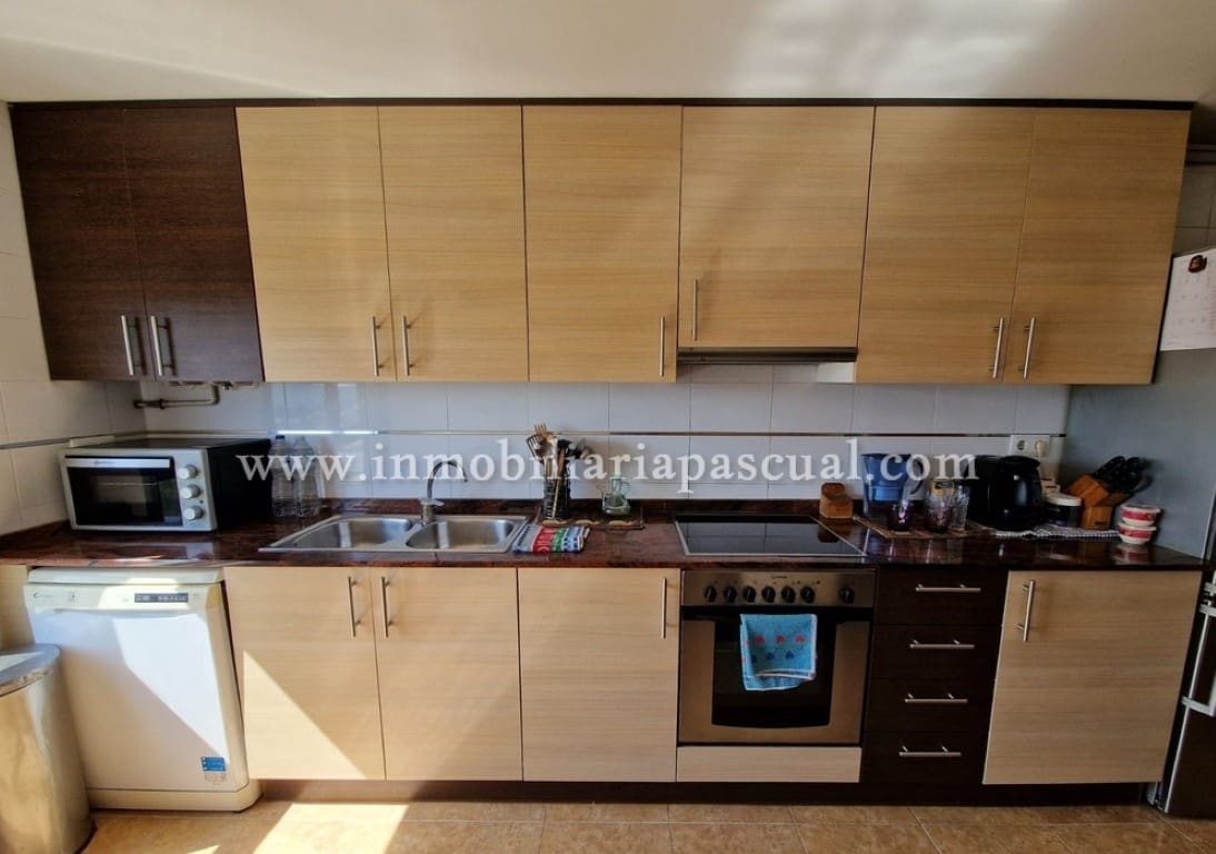 3 bedroom Apartment for sale in Alcoy / Alcoi with pool garage - € 200,000 (Ref: 9720948)