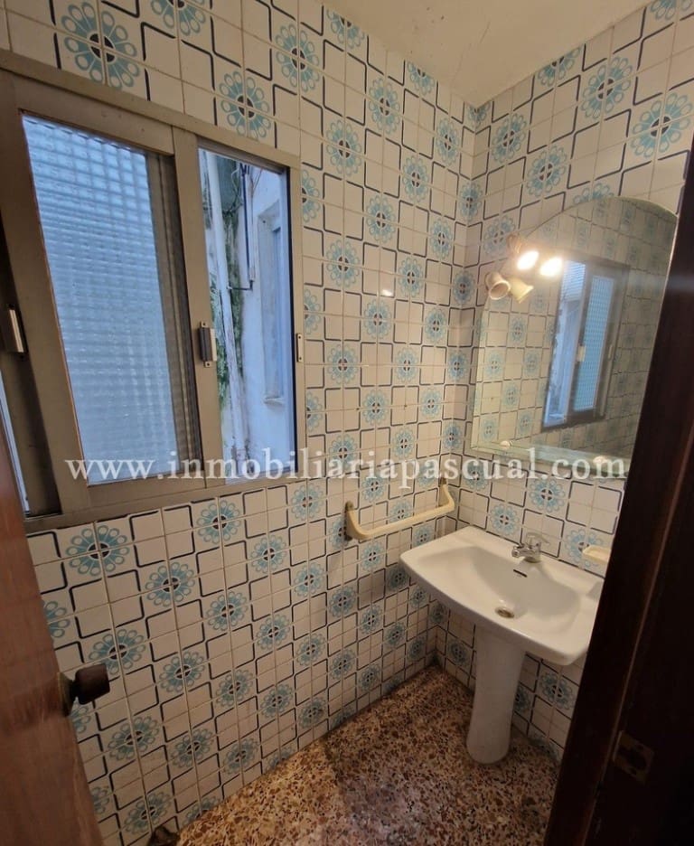 3 bedroom Apartment for sale in Beniarres - € 60,000 (Ref: 9731635)