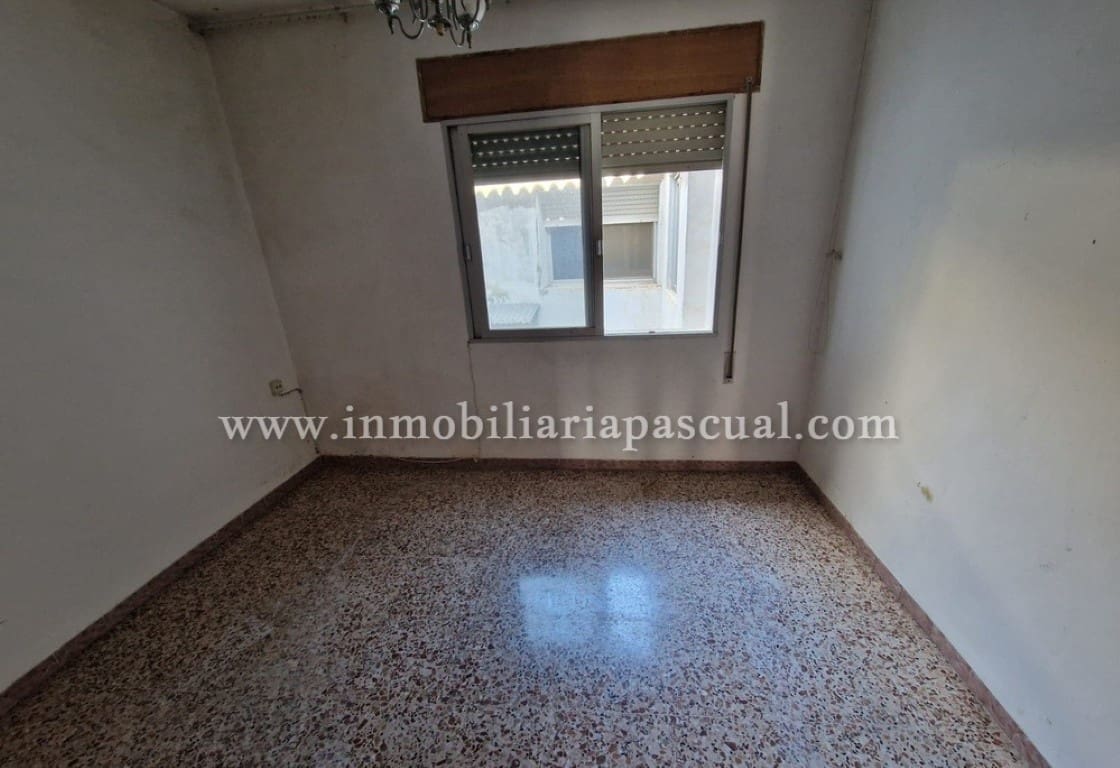 3 bedroom Apartment for sale in Beniarres - € 60,000 (Ref: 9731635)