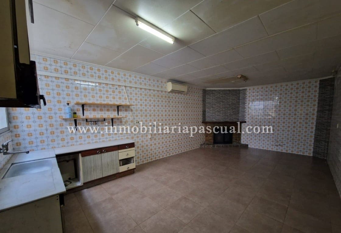 3 bedroom Apartment for sale in Beniarres - € 60,000 (Ref: 9731635)