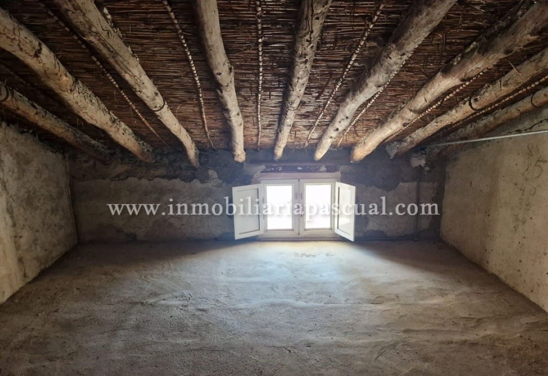 3 bedroom Apartment for sale in Beniarres - € 60,000 (Ref: 9731635)