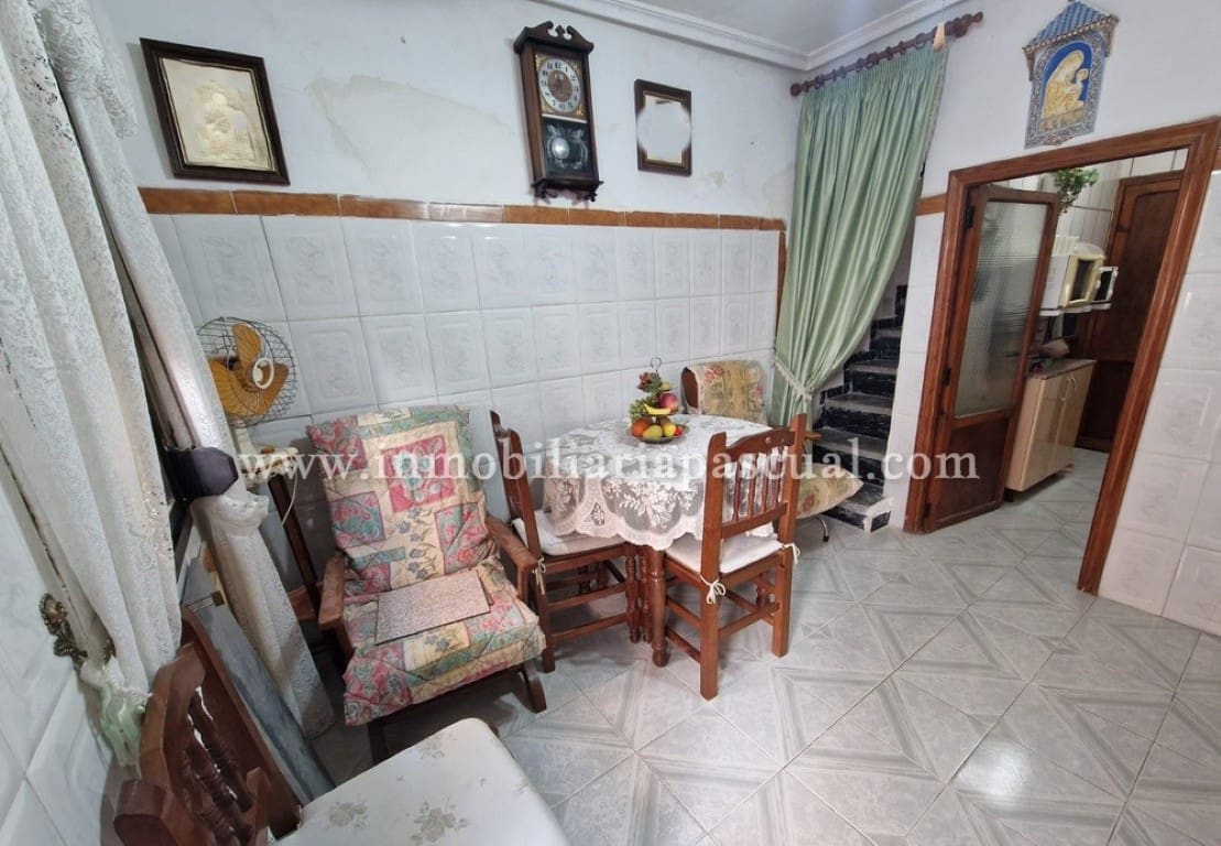 3 bedroom Terraced Villa for sale in Beniarres with garage - € 42,000 (Ref: 9731636)