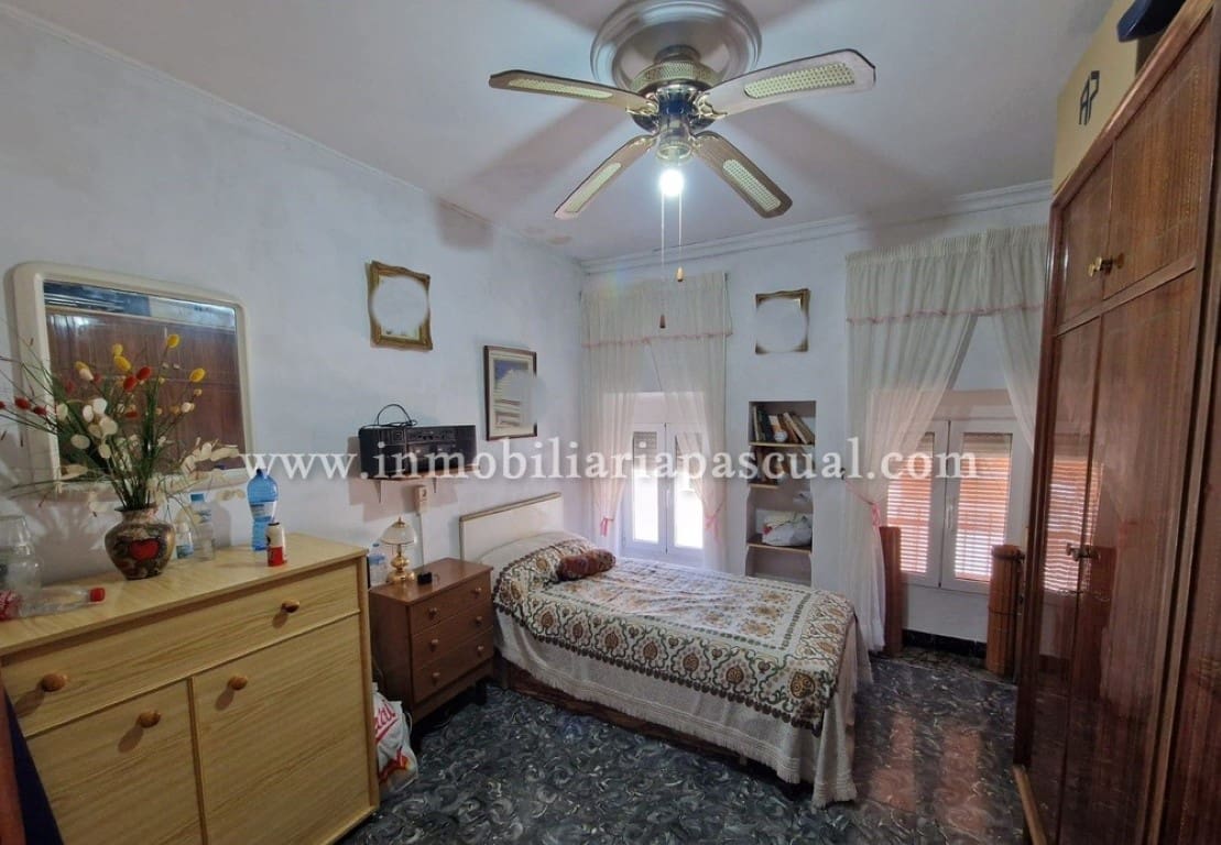 3 bedroom Terraced Villa for sale in Beniarres with garage - € 42,000 (Ref: 9731636)