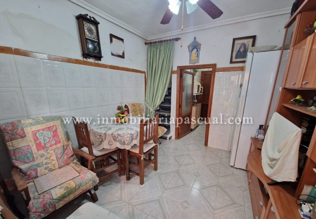 3 bedroom Terraced Villa for sale in Beniarres with garage - € 42,000 (Ref: 9731636)