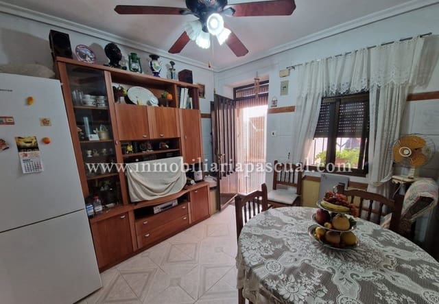 3 bedroom Terraced Villa for sale in Beniarrés with garage - € 42,000 (Ref: 9731636)