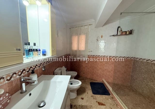 5 bedroom Villa for sale in Cocentaina with garage - € 160,000 (Ref: 9743095)