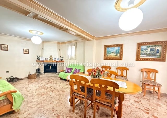 5 bedroom Villa for sale in Cocentaina with garage - € 160,000 (Ref: 9743095)