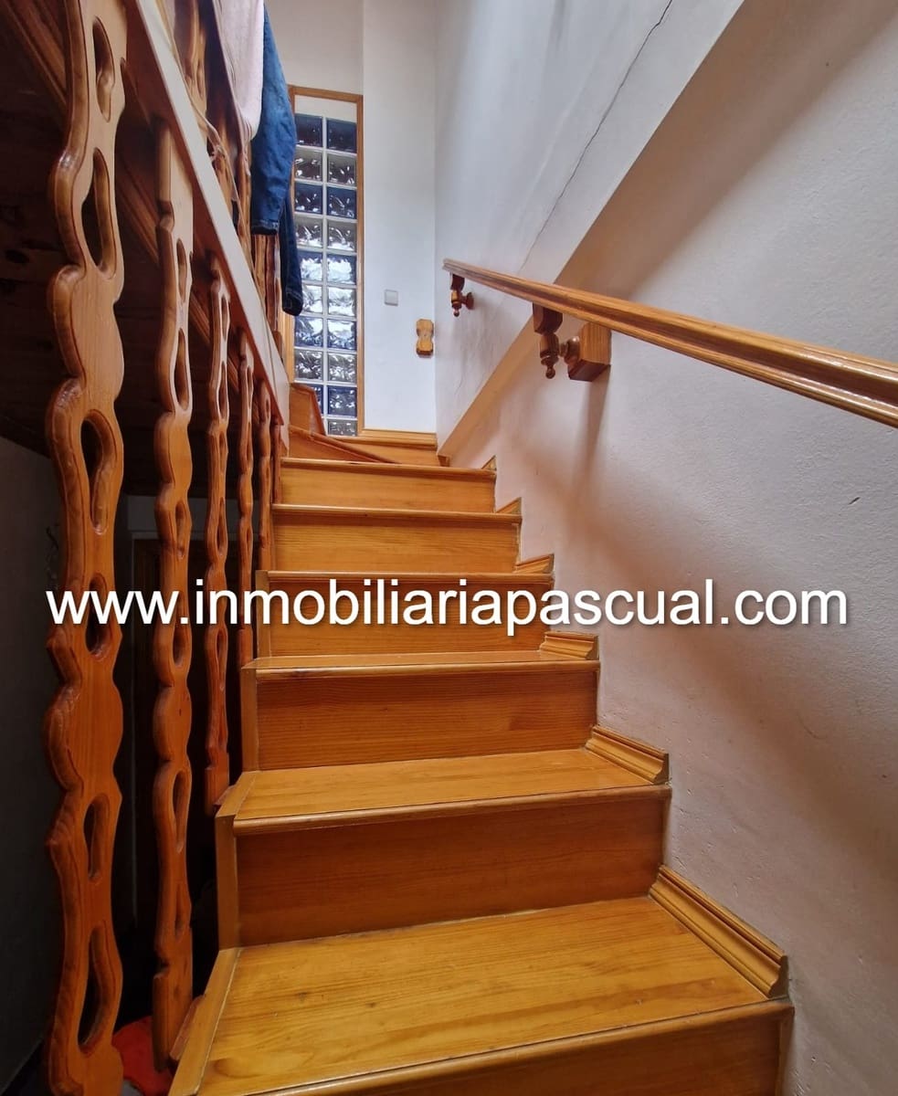 3 bedroom Townhouse for sale in Muro de Alcoy - € 90,000 (Ref: 9841919)