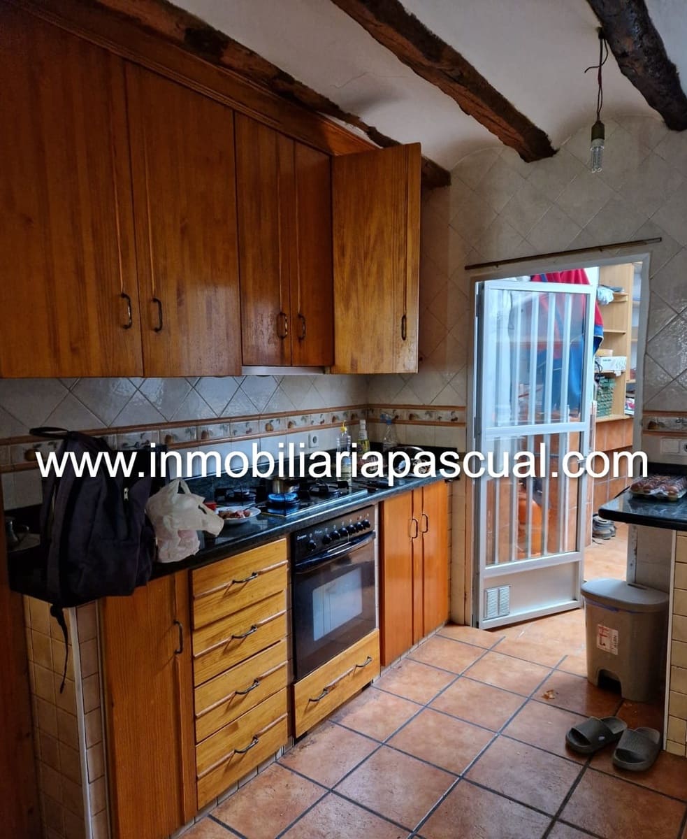 3 bedroom Townhouse for sale in Muro de Alcoy - € 90,000 (Ref: 9841919)