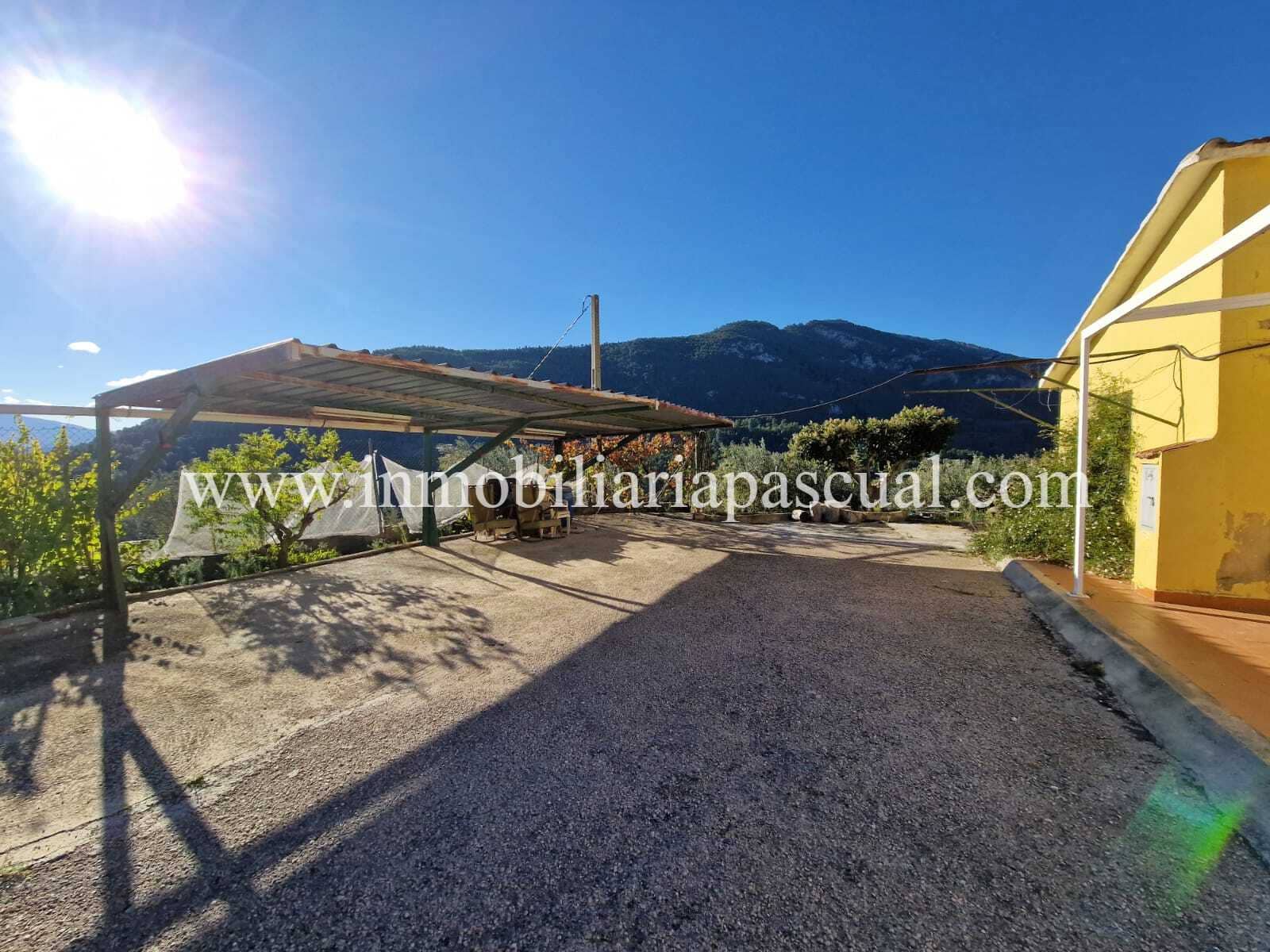 3 slaapkamer Finca/Landhuis te koop in Agres - € 120.000 (Ref: 9902437)