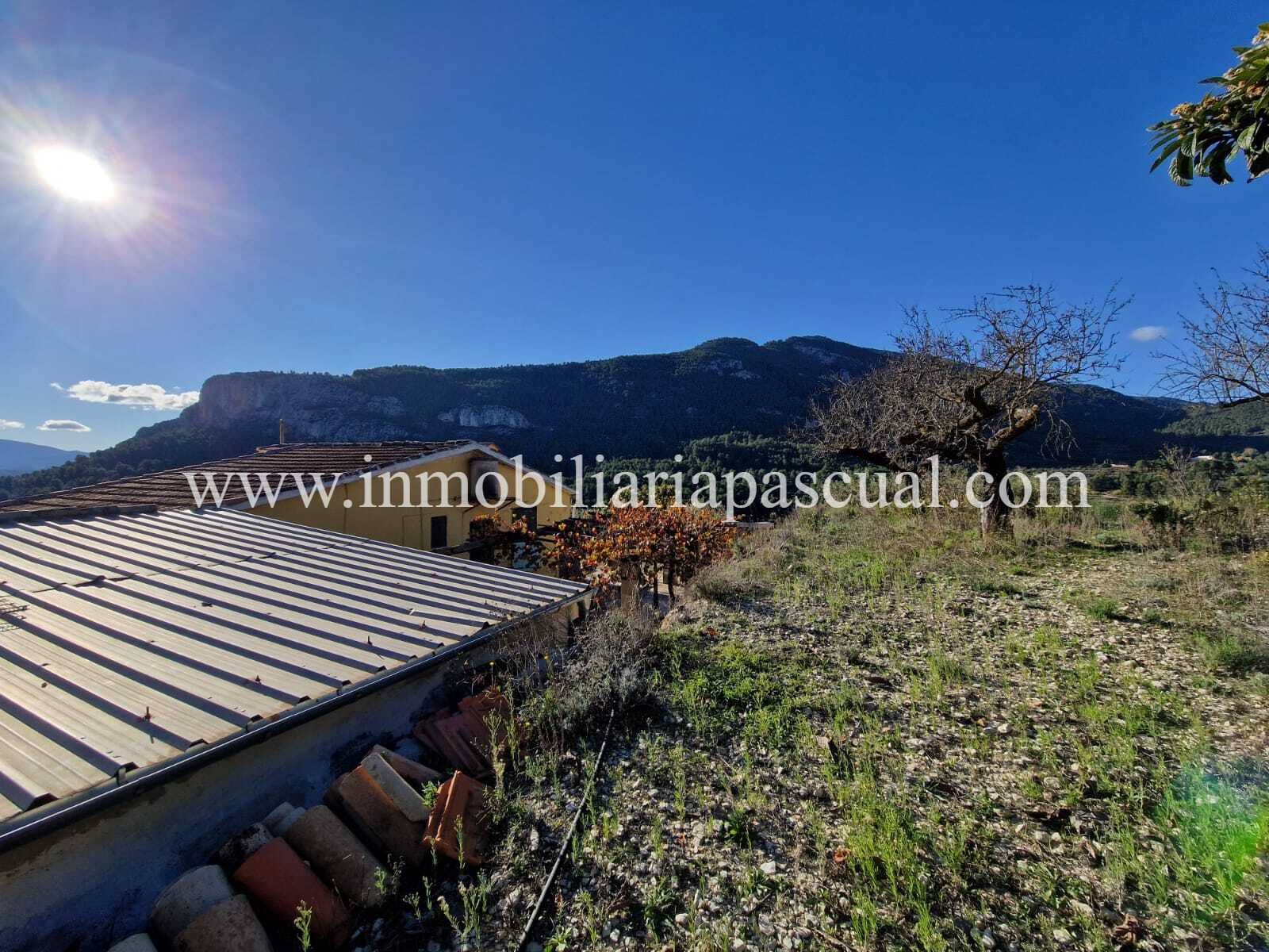3 slaapkamer Finca/Landhuis te koop in Agres - € 120.000 (Ref: 9902437)