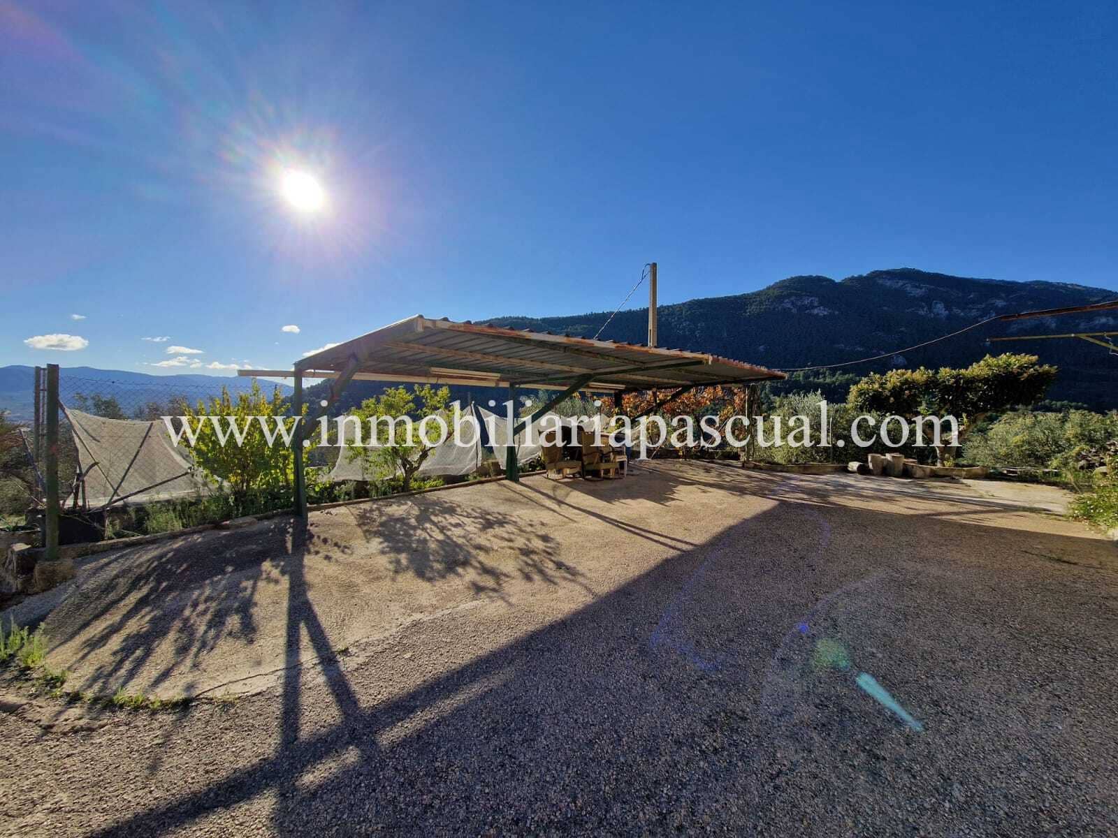 3 slaapkamer Finca/Landhuis te koop in Agres - € 120.000 (Ref: 9902437)