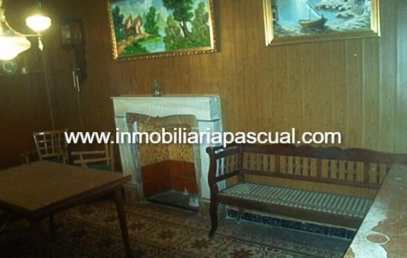 Villa for sale in Muro de Alcoy - € 200,000 (Ref: 9902438)