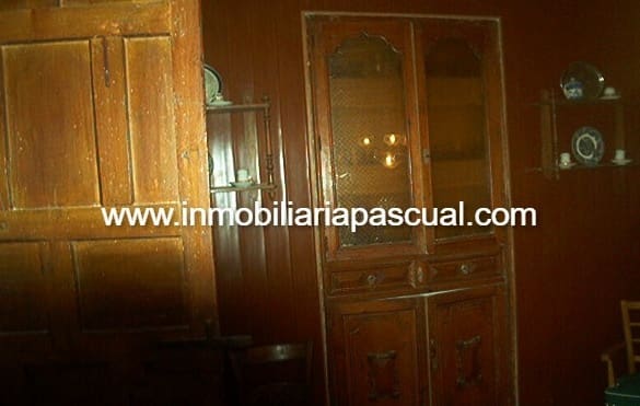 Villa for sale in Muro de Alcoy - € 200,000 (Ref: 9902438)