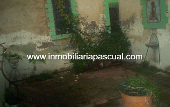 Villa for sale in Muro de Alcoy - € 200,000 (Ref: 9902438)