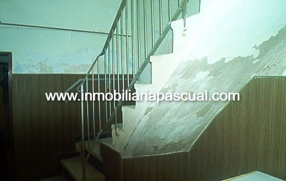Villa for sale in Muro de Alcoy - € 200,000 (Ref: 9902438)