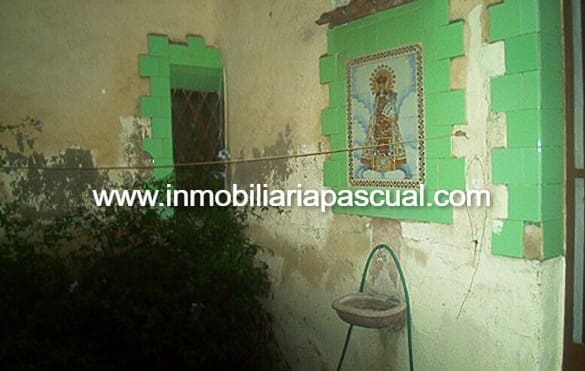Villa for sale in Muro de Alcoy - € 200,000 (Ref: 9902438)