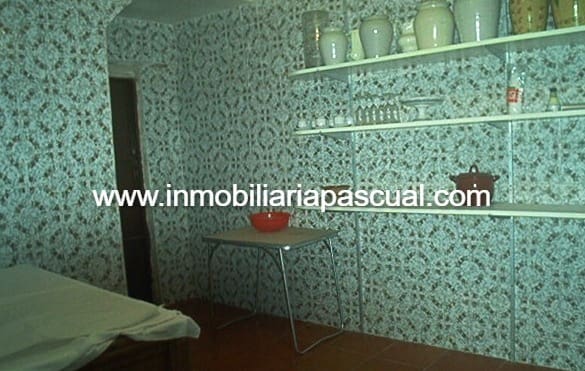Villa for sale in Muro de Alcoy - € 200,000 (Ref: 9902438)
